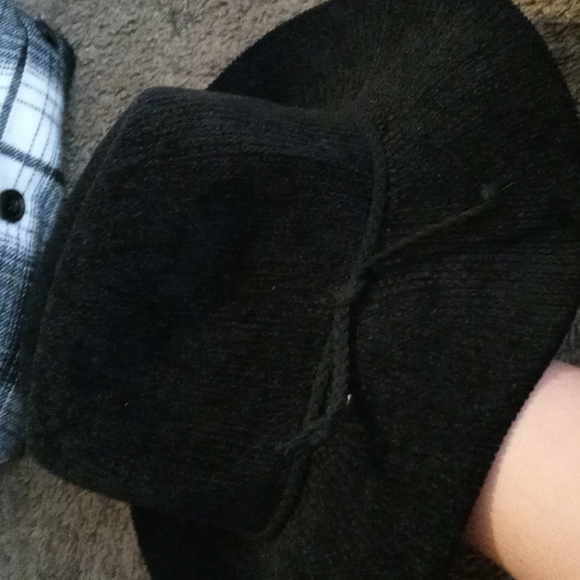 black hat - Picture 4 of 5